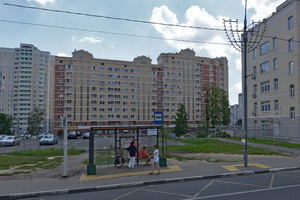 Автобусная остановка «Районный суд». Фрагмент панорамы с сервиса Яндекс.Карты