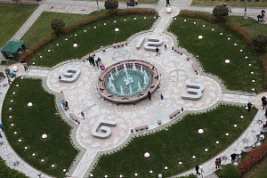 Площадь часов в МЖК. Фото «Зеленоград24»
