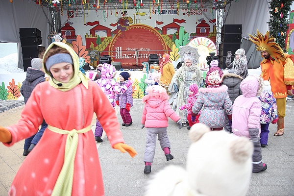 Масленичный фестиваль на площади Юности. Фото «Зеленоград24»