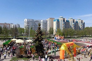 Ярмарка на площади Юности. Фото: zelao.ru