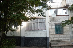 Незаконный балкон в корпусе 1519. Фото: mgi.mos.ru