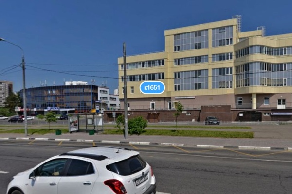 Автобусная остановка «Улица Каменка» на Георгиевском проспекте. Фрагмент панорамы с сервиса Яндекс.Карты